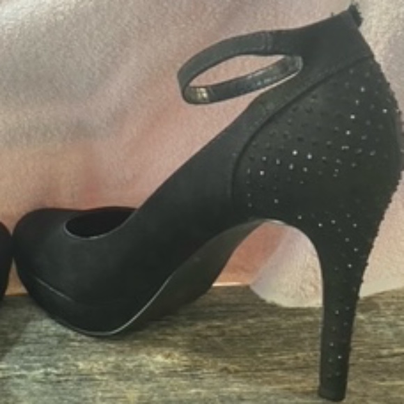 Black Pumps with Rhinestone accented heels - Picture 13 of 14